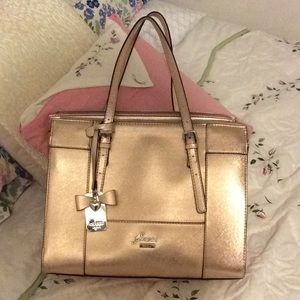 Guess rose gold hand/shoulder bag